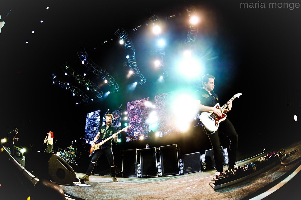 paramore_otd's tweet photo. 6th August 2010 - Nikon at Jones Beach Theater, Wantagh, NY, USA
#Paramore HayleyWilliams #wantagh https://t.co/4EJm9KAuFI