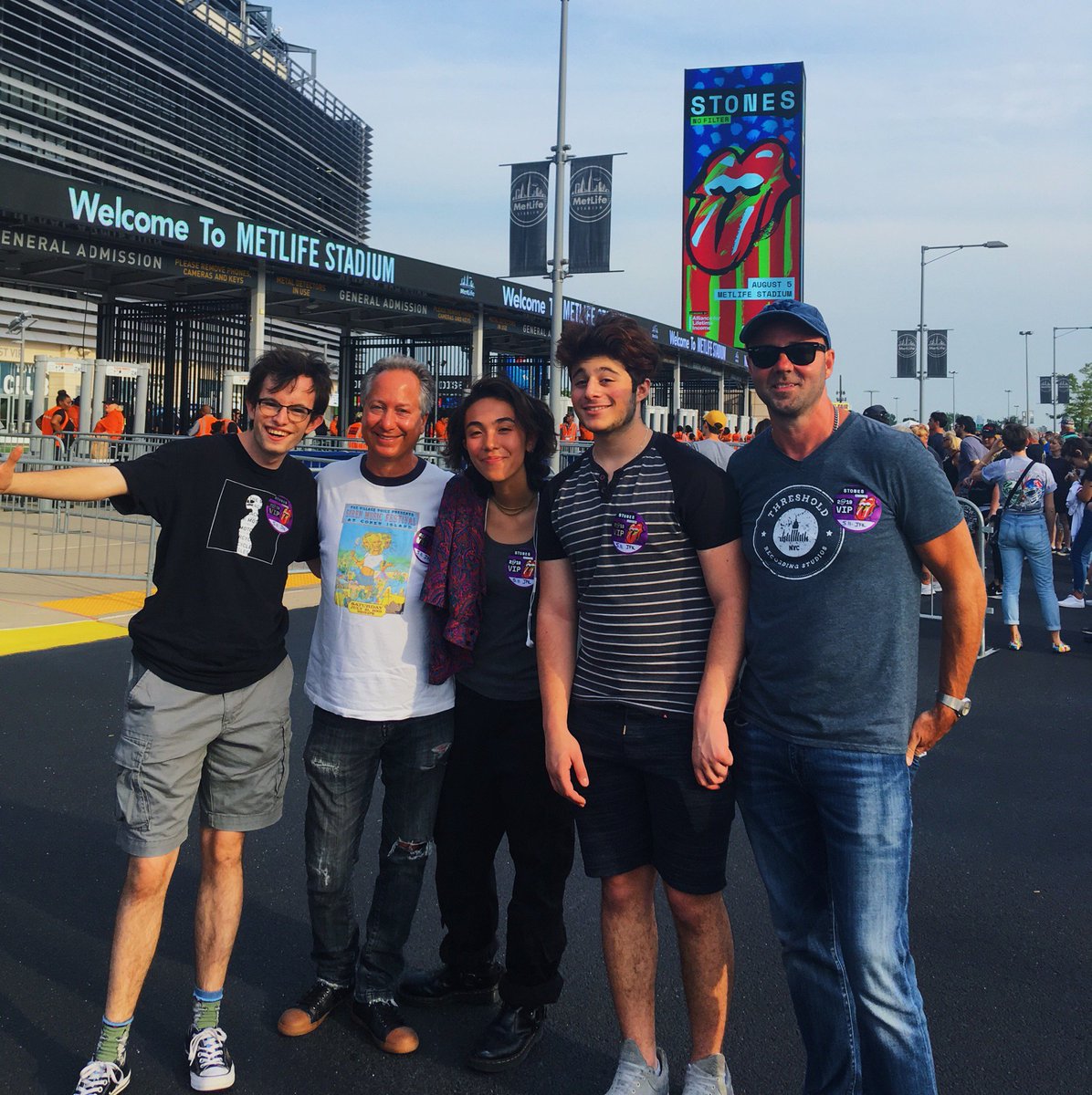 #RoadRecovery Get Yer Ya-Yas Out  <a href="/RollingStones/">The Rolling Stones</a> <a href="/MetLifeStadium/">MetLife Stadium</a> TONIGHT thanks to generous ticket donation from <a href="/ronniewood/">Ronnie Wood</a> || #TraxProgram #nonprofit #charity #recovery #soberconcert #afterschoolprogram #VIP <a href="/ShineMakerOrg/">ShineMakerFoundation</a> <a href="/ThresholdNYC/">Threshold Studios</a> @alincome #RollingStones #RonnieWood