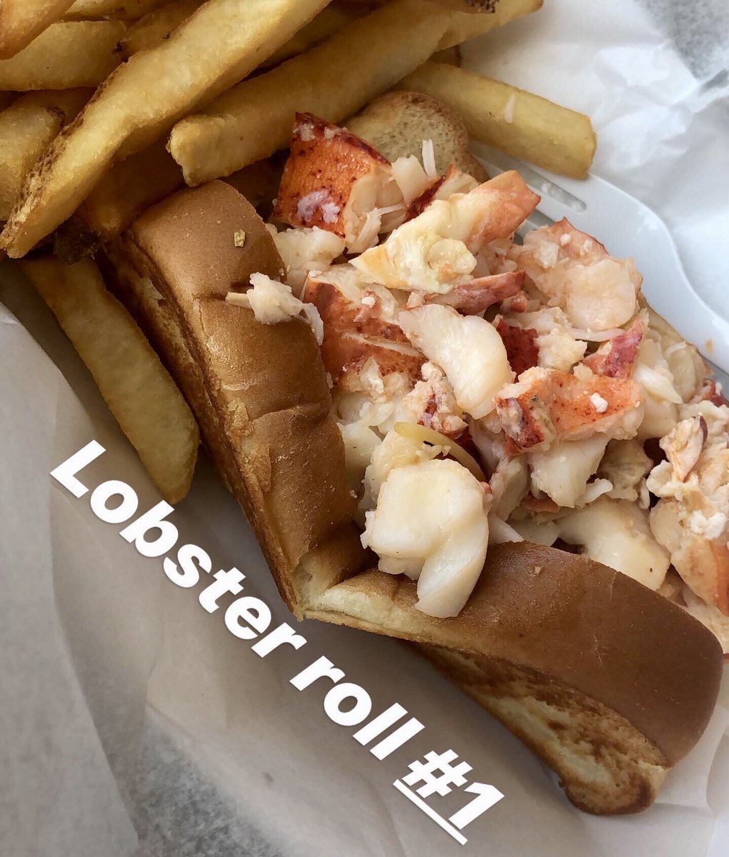SurfnWeatherman's tweet photo. First #lobster roll of the trip at #champlins many more to come #RhodeIsland #newengland https://t.co/8JyId50obA