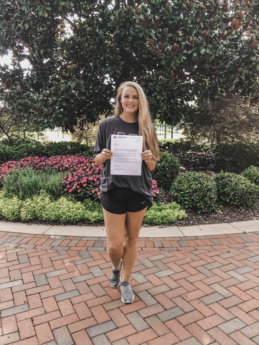 EmilyMilllller's tweet photo. literally JUMPING FOR JOY because God is so so good &amp; I got into the Veterinary Medical Technology program at MSU!! 🐾🐶 https://t.co/UCGCsWtR5x