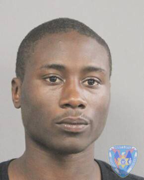 Wanted suspect in attempted murder of officer from <a href="/KennerPolice/">Kenner PD</a> — call JPSO with info 504-364-5300 or <a href="/CrimestopperGNO/">Crimestoppers GNO</a>