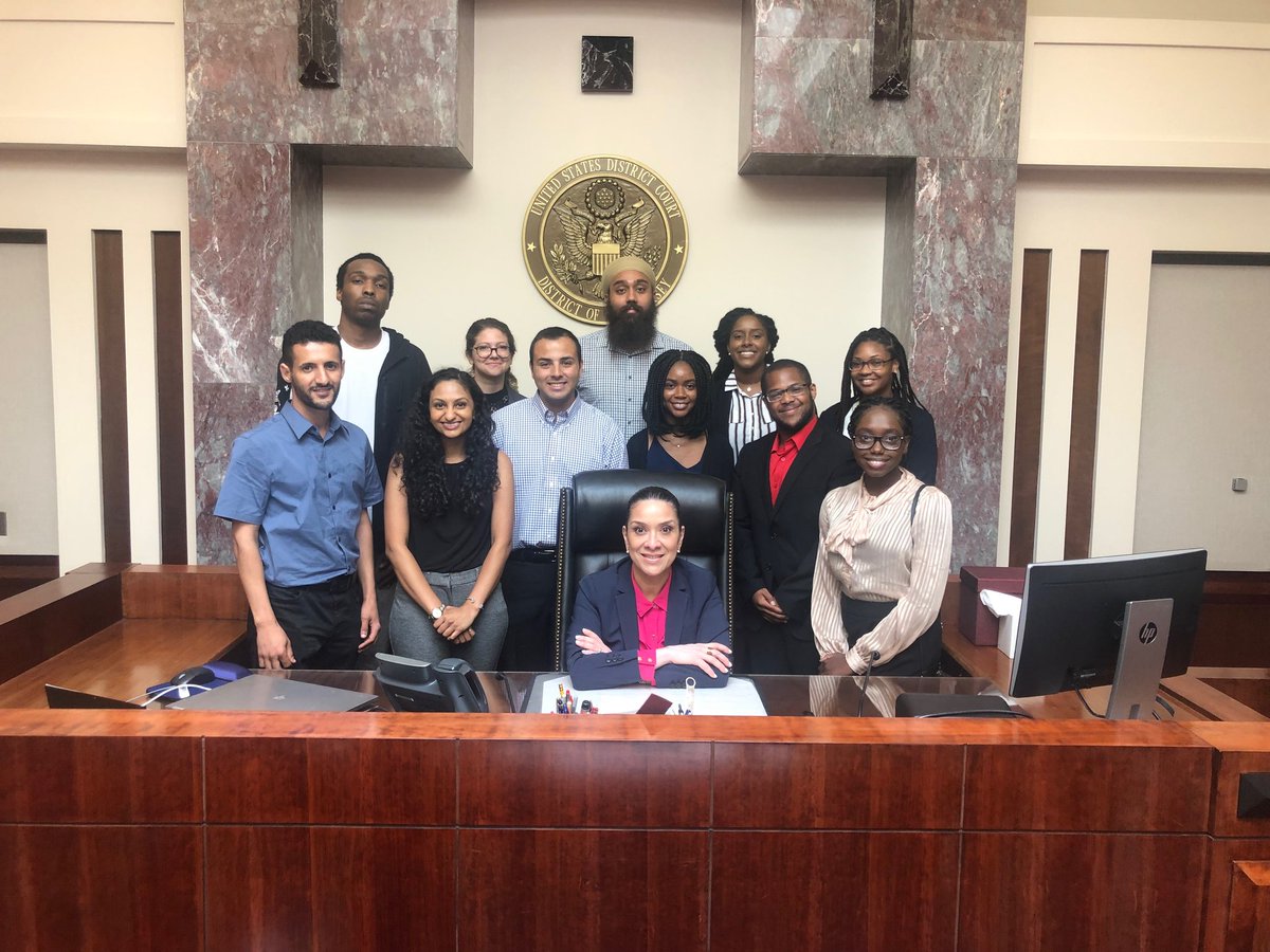 eddy___sanchez's tweet photo. Great way to start my second week of law school! I got to see some federal proceedings and have a inspiring conversation with Judge Esther Salas in her chambers.
#monday #mspfamily #mystory #rutgerslaw #judgeschambers #classof2022 #rutgerslawstudent #rutgersmsp https://t.co/qc4u0RieVg