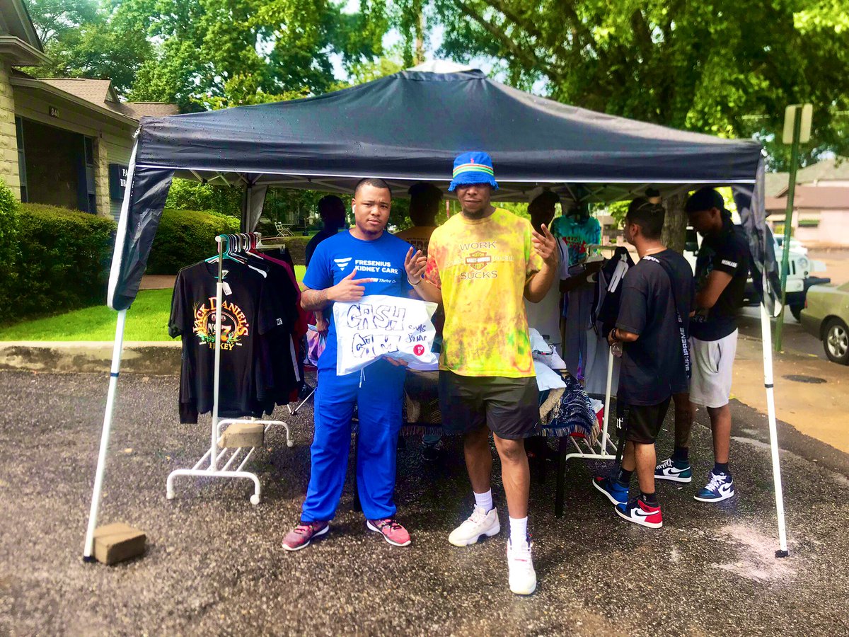 popupww's tweet photo. 08.03.19 π #putsomeswaginyourbag Pop Up π§΅x @cleankicks_ π§½x Starhead-Parvenu π #LSO #AllThingsLit #901 #PopUpTheWorld π https://t.co/WPJTfMvQw9 wake uuuuppppp π«π€ https://t.co/ywEMvcvtyb