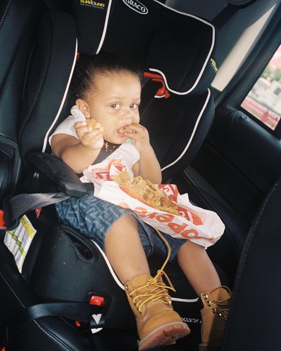 gherbo's tweet photo. IM HUNGRY LOL https://t.co/ob6mWiDLBp