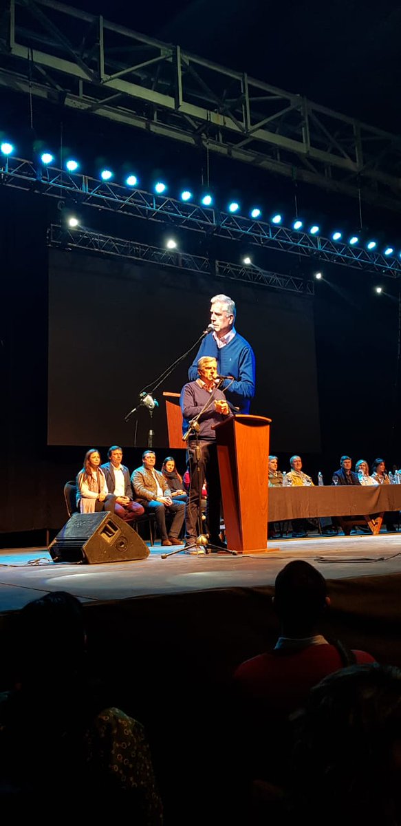 Hacemosuxcba's tweet photo. "Córdoba tenía al mejor presidente para la Argentina, se llamaba José Manuel de la Sota.
Y Juan, conquistó el corazón de todos los cordobeses. Con su trabajo y compromiso. Por eso nosotros somos la lista de Juan." @Leg_Gutierrez https://t.co/2ZWx8fuQfN