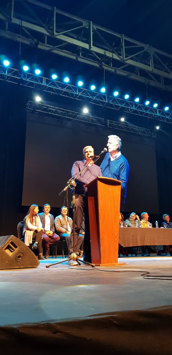 Hacemosuxcba's tweet photo. "No se jode con la voluntad del pueblo y llegó la hora de defender lo conseguido. Defender el orgullo de ser cordobeses. La lista de Juan es el brazo extendido de quien conduce los destinos de esta provincia. Este desafío una vez más depende de ustedes"@Leg_Gutierrez https://t.co/Wnwr0NQxxQ