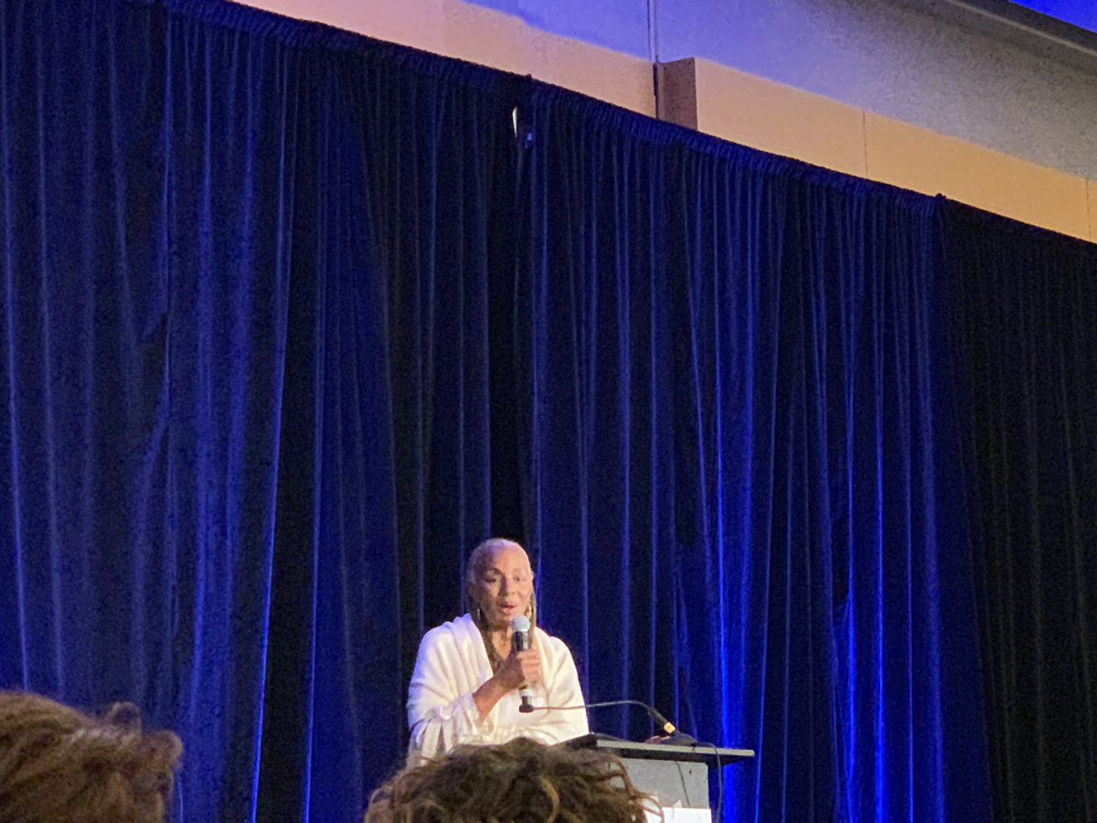 MarciaDukes1's tweet photo. @IamSusanLTaylor Sharing history CAAFP2019 https://t.co/DBKsH5K28d