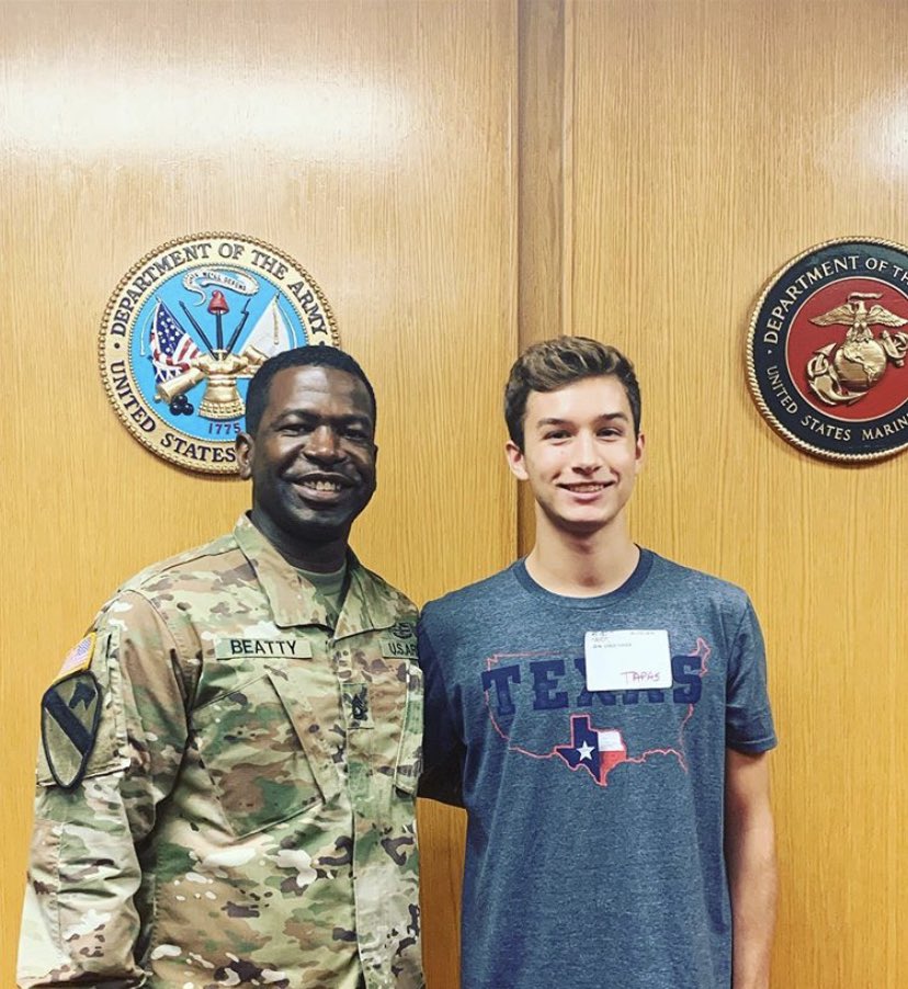 PlanoArmyRCTG's tweet photo. @PlanoArmyRCTG would like to congratulate PV2 Hardy on his enlistment as the @USArmy’s newest Cavalry Scout, 19D. Welcome to the team! @USAREC_CG @USARDallasBNCDR @Rutherford4W @PlanoXO @CSM_Dallas @1sgCo @ScabetArmyRecru https://t.co/9pyfTpKVM9