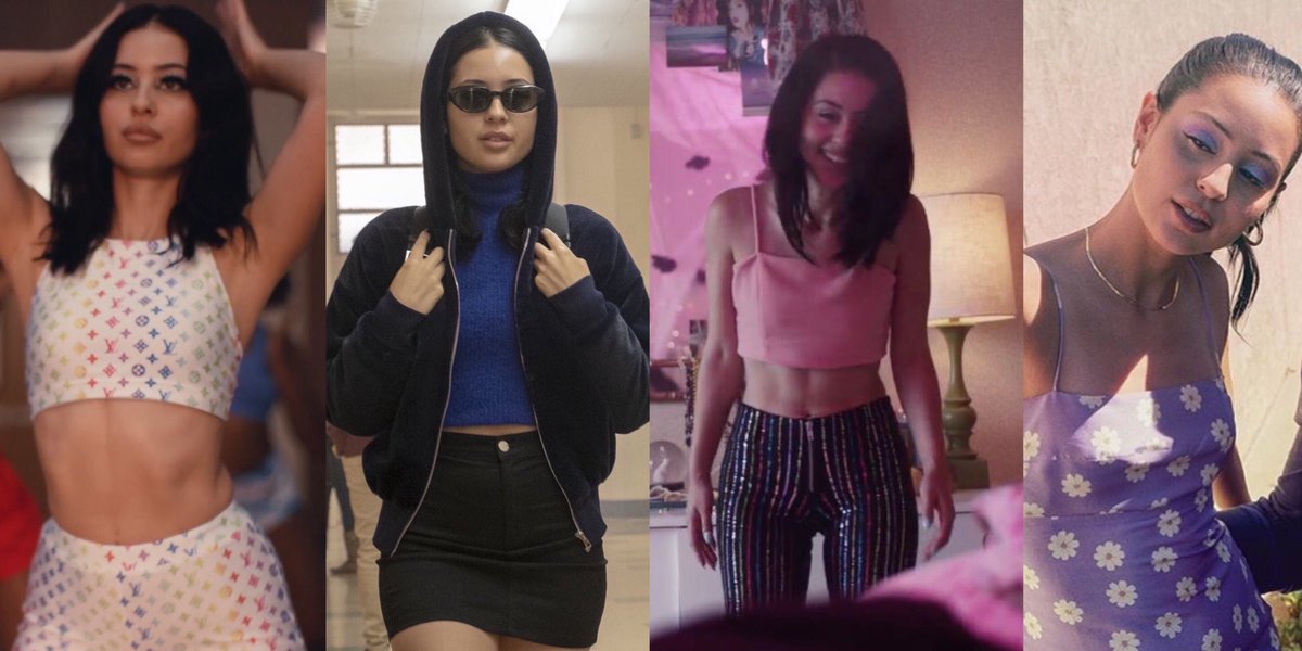 hunterschcfer's tweet photo. the fashion icon that she is https://t.co/6TckNstPEv
