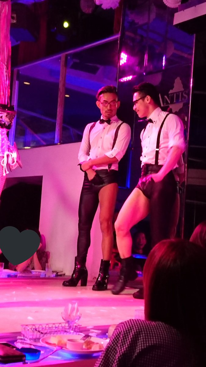 7ie71's tweet photo. men'spole💙
イケメンすぎる😂
2019/7/22
#amenstokyo #poledance
#shusuke #ヨガ #Sexy https://t.co/iqNZuQkxhw