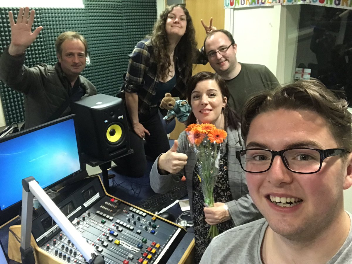 KaiJValentine's tweet photo. Thank you to everybody who tuned in to my final ever show on @SirenFM. Thanks to @SarahMHMusic @Finchany90 & @theedwellman for a wonderful evening. Here is the University security chucking us out. #GreatSendOff! https://t.co/RLBujcyGjG