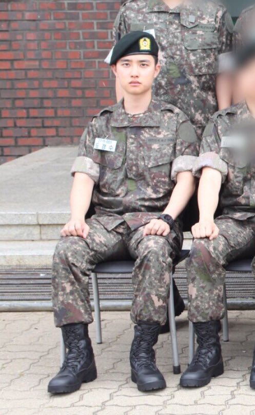 baekuneee408's tweet photo. #도경수_신병수료를_명받았습니다
이제 경수 휴가도 있고 휴대폰도 쓸 수 이써ㅠㅜㅠㅠㅠㅠ 
가끔 멤버들한테 소식도 들을 수 있겠지ㅠㅠㅠㅠㅠㅠㅠㅠㅠㅠ맘 같아서는 전역시키고 싶은데 못 하니까 이걸로라도 만족한다ㅠㅠㅠㅠㅠㅠㅠㅠ경수야 보고시퍼ㅠㅠㅠㅠㅠ https://t.co/EwrqelVLr6