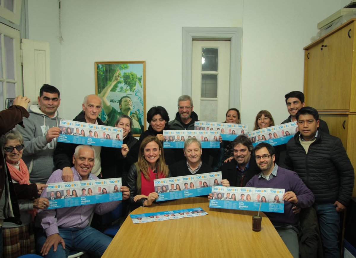Terminando la tarde recibimos el apoyo a nuestra #Lista8 del #SUTERyH #LaPlata. Charlamos con Juan Lotúmolo (Sec Adj) y las autoridades sobre la necesidad de articular, con una futura gestión, el cumplimiento del convenio colectivo de trabajo de los encargados de edificios.