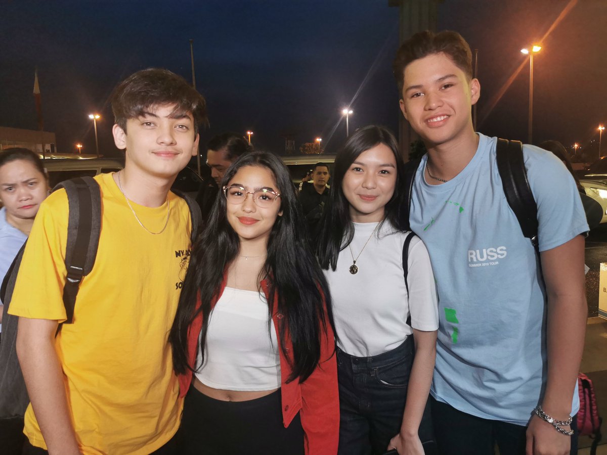 jezza_louise's tweet photo. #thegoldsquad 💛💪
@francinecarreld @kyle_echarri
@imsethfedelin @iamandrea_b https://t.co/KGhwz9bF9q