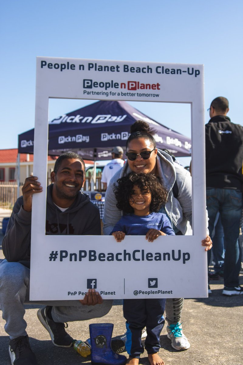 SeasTrust's tweet image. We had the best time with @PicknPay for the @PeoplenPlanet Port Elizabeth Beach Clean-up on Saturday the 3rd of August. Here's to creating a healthy environment and building a sustainable future together! #Sustainabilityfuture #beachcleanup #saveourocean