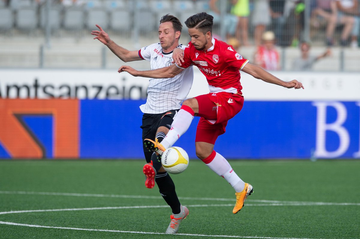 sbemanagement's tweet photo. #MatchdayRecap🇨🇭Für Joël #Geissmann und Miguel #Castroman läuft die neue Saison ⚽️ auch sehr gut an. Joël gewann mit 6️⃣:0️⃣ beim @fcwinti 🔴⚪️ Miguel musste sich dem FC Basel 1893 🔴🔵 mit 2️⃣:3️⃣ geschlagen geben, bereitete beide Tore seines Teams vor 🙏🏻 #sbemanagement #teamsbe https://t.co/cVruQ9TNtU