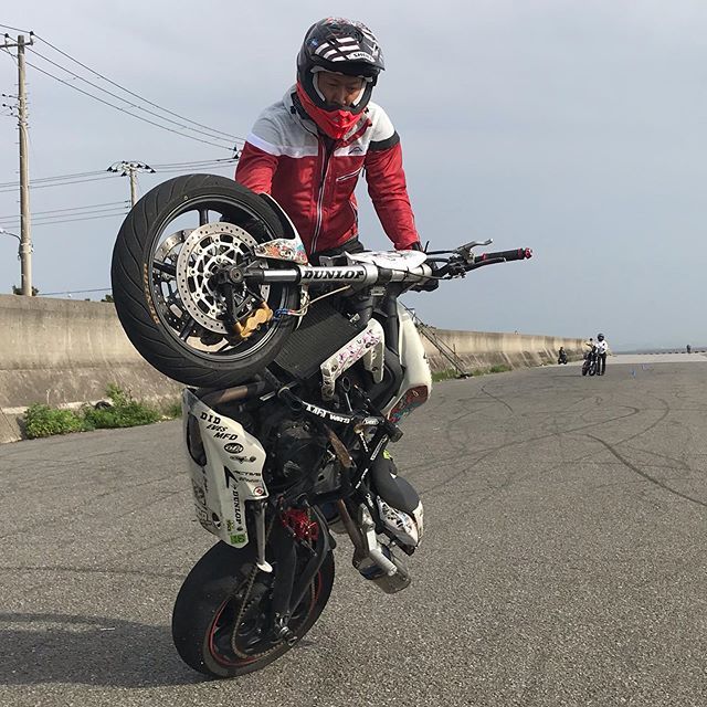 Ogaチャンネル Di Twitter バイクのーりーたーいー がっつりバイクに乗れる骨の強度が出るまで3ヶ月かかるらしい 涙 Ogaチャンネル