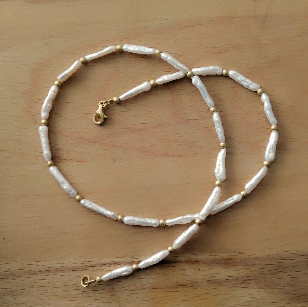 pearl_lacatella's tweet photo. iwa Perlenkette weiß gold
(link: https://t.co/6RDAj3NOes) https://t.co/xqLvMGSbKU
#Perlenschmuck #jewelry #jewelrylovers #türkis #Edelsteinschmuck #schmuck #zuchtperlen #akoyaperlen #earrings #halskette #turquoise #geschenkidee #hochzeit #Jewelry #jewelrydesign #tahitiperlen https://t.co/TtjLiwt0r9