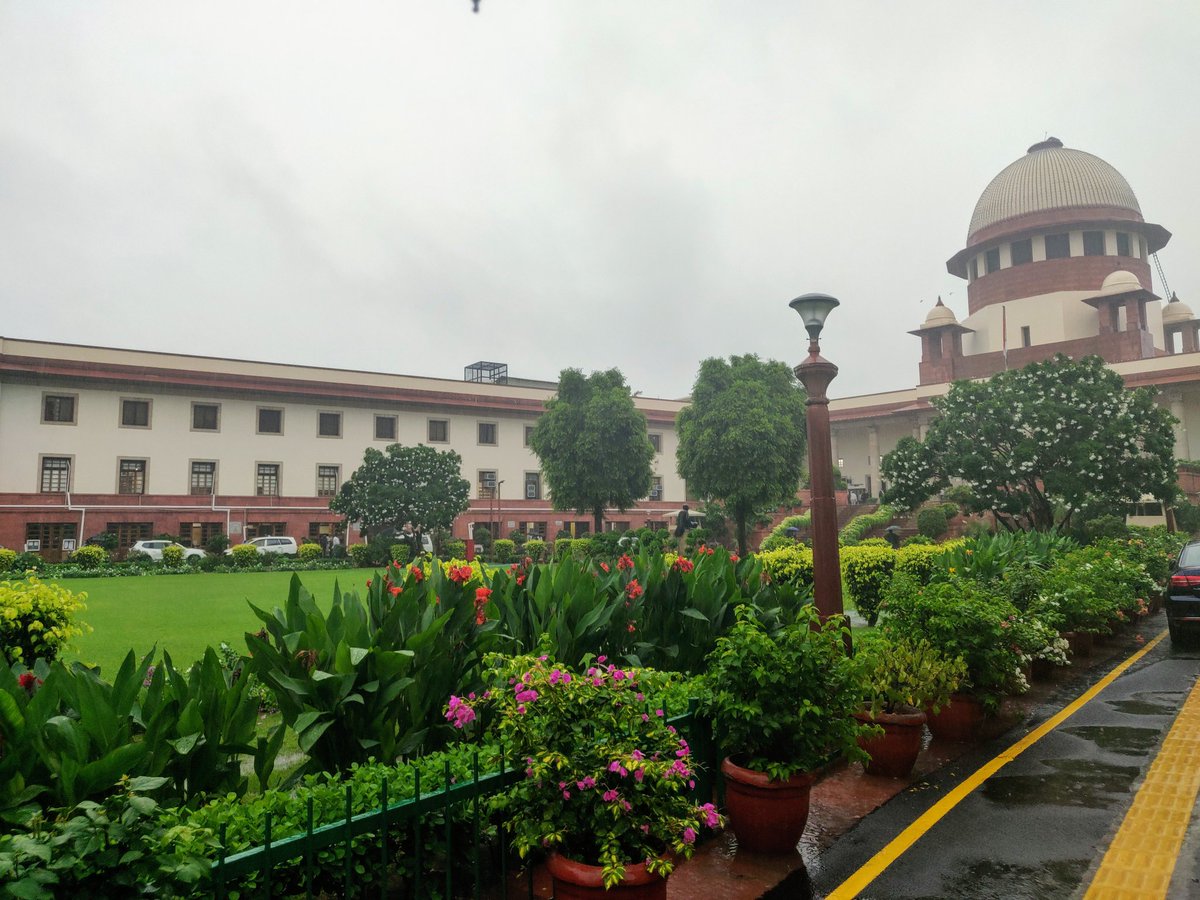Rhythms22's tweet photo. The Breezes brought dejected Lutes –
And bathed them in the Glee –

#rain #happiness #supremeCourt 
#ayodhya #FirstHearing https://t.co/OAG88hqVAD