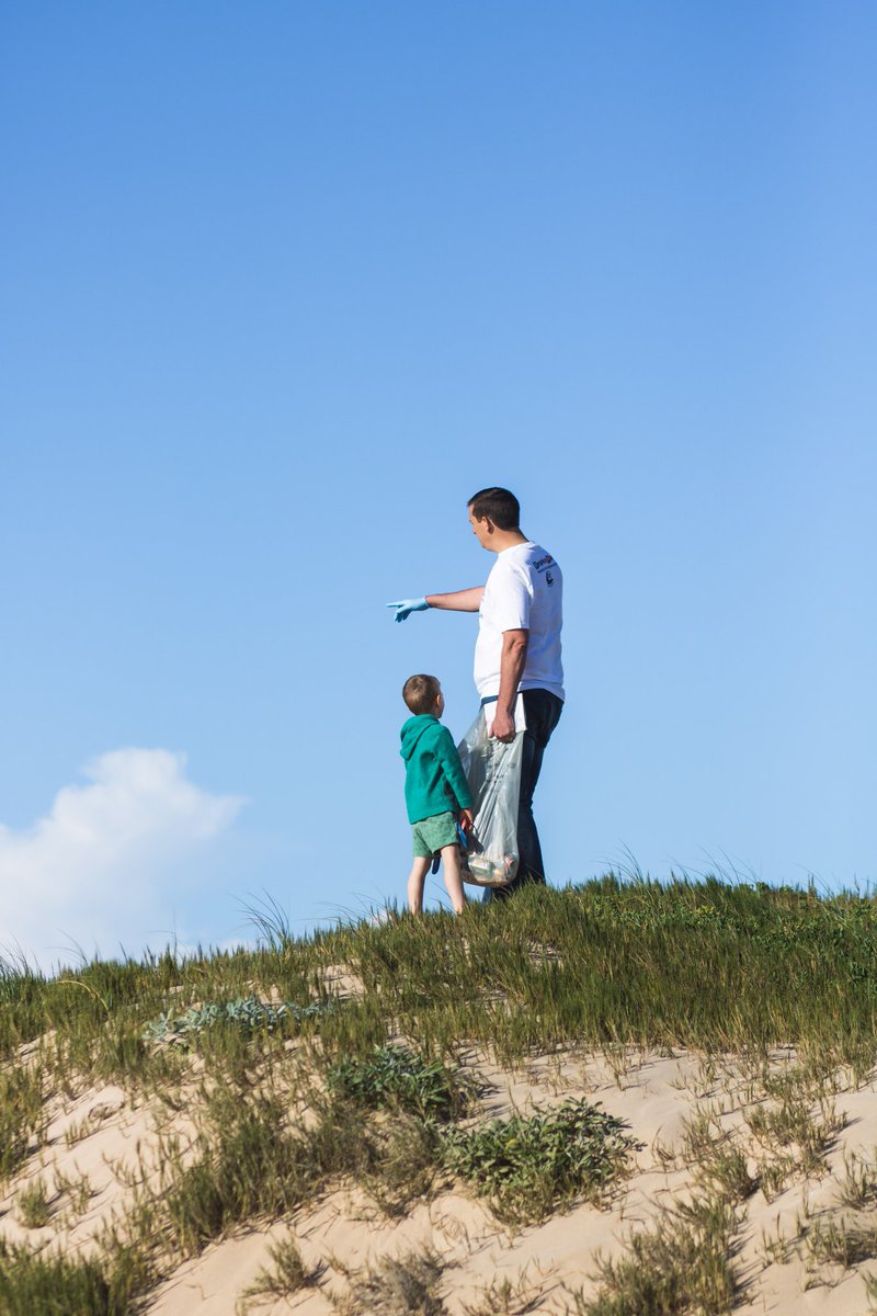 SeasTrust's tweet image. We had the best time with @PicknPay for the @PeoplenPlanet Port Elizabeth Beach Clean-up on Saturday the 3rd of August. Here's to creating a healthy environment and building a sustainable future together! #Sustainabilityfuture #beachcleanup #saveourocean