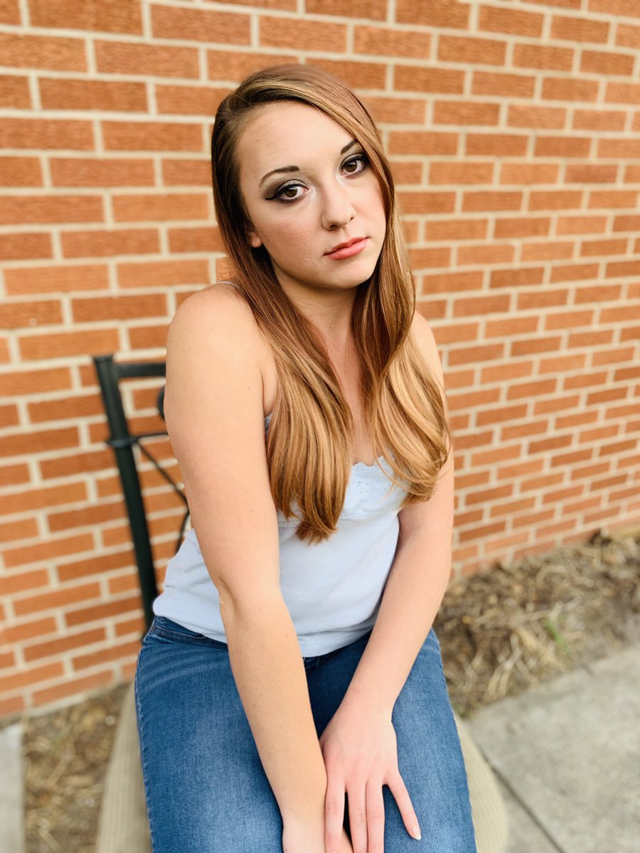 Shooting with my super hot friend Alexis tonight! Wanna see us in a custom together? Or just wanna see her solo? Email princessmaiaxxx@gmail.com to order a sexy custom and fulfill your wildest fantasies!