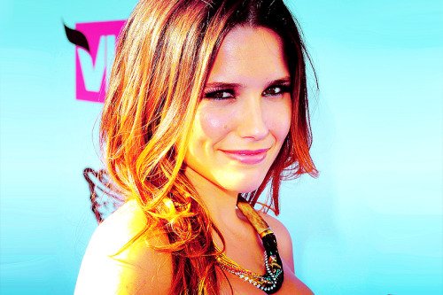 || Since twitter is acting like a serious ass &amp; becoming toxic much like facebitch and its attack on rpers. Working on coming up and creating a laid back multi fandom website for rpers to have fun on with no deletions fears with my better half. DM if interested
RT Spread the word