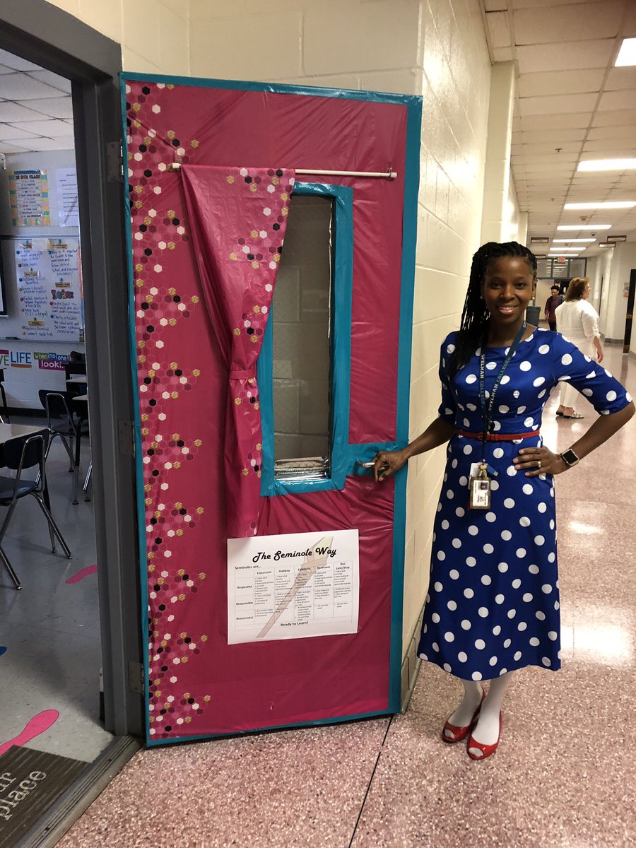 TheNew1stLadies's tweet photo. First week of school was amazing for many of our #FirstLadies Now let’s take it to the next level and have an awesome year of school! Excellence is our minimum standard! #first2lead https://t.co/gOqGdWSSXX