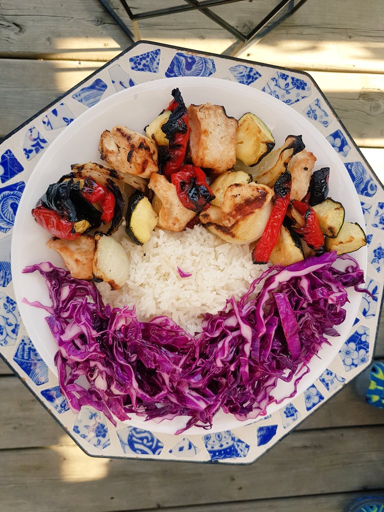 Oh summer days!!!! Can we have 4 months of it?? Thanks to <a href="/MessingerMeats/">MessingerMeats</a> <a href="/SteelPonyFarm/">Steel Pony Farm</a> Lacombe green house and my husband...I can have food to put on our table