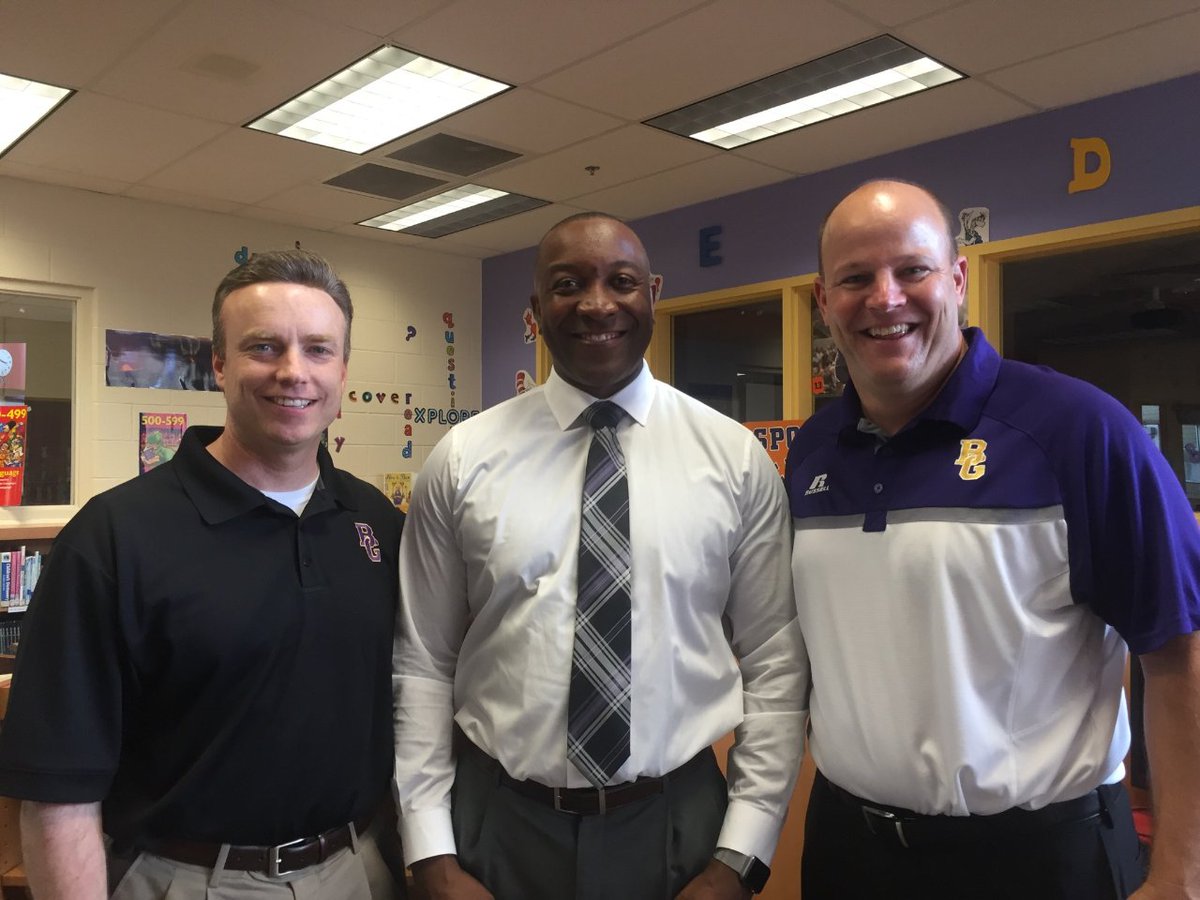KennethMay's tweet photo. 24 years ago I started my educational career along side of these gentleman.   Excited and blessed to be starting my 25th year with @BGISDgaryfields and @vagus23 in BGISD! https://t.co/FzY2B8Rk2Z