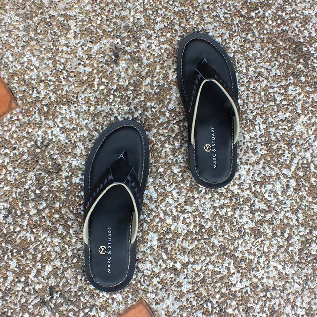 Leather Sandals Gilang in Black
Rp 298.000,-
New Arrival

marc-stuart.com

#flatsandals #sandalcowokkeren #jualsandalkeren #sandalpriakeren #sandalkulitasli #sandalkulitpriaterbaru #sandaljepitcowok #sandalskekinian #sendalkulitasli #jualsendalkulit