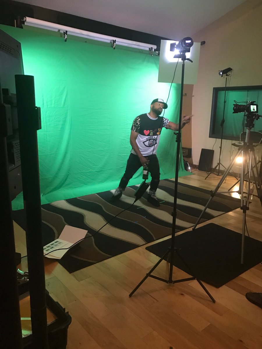 Bloodshot216's tweet photo. #ChangingShapes #MusicVideo @unitedmasters @bmi @SpiderStudiosOH https://t.co/HbCHZ74ovD