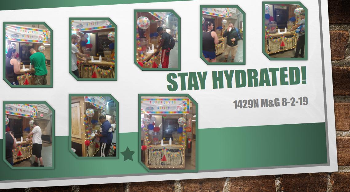 Empire0736's tweet photo. Hydration time! Buffalo Night hub gets the hydration station rolling and some Friday night recognition :). #Hydration #WaterForLife #Safety247 #NEDPrimeTime @safetyfirstNED @jenkowalik_ https://t.co/3cdCfobqdc