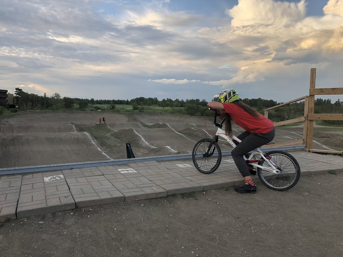 Tamswillrun's tweet photo. Even out of town we somehow always find home. #bmxlife #likeagirl #girlswhoride #shredlikeagirl #dowhatyoulove #trackrat https://t.co/y3OBqjwgkk
