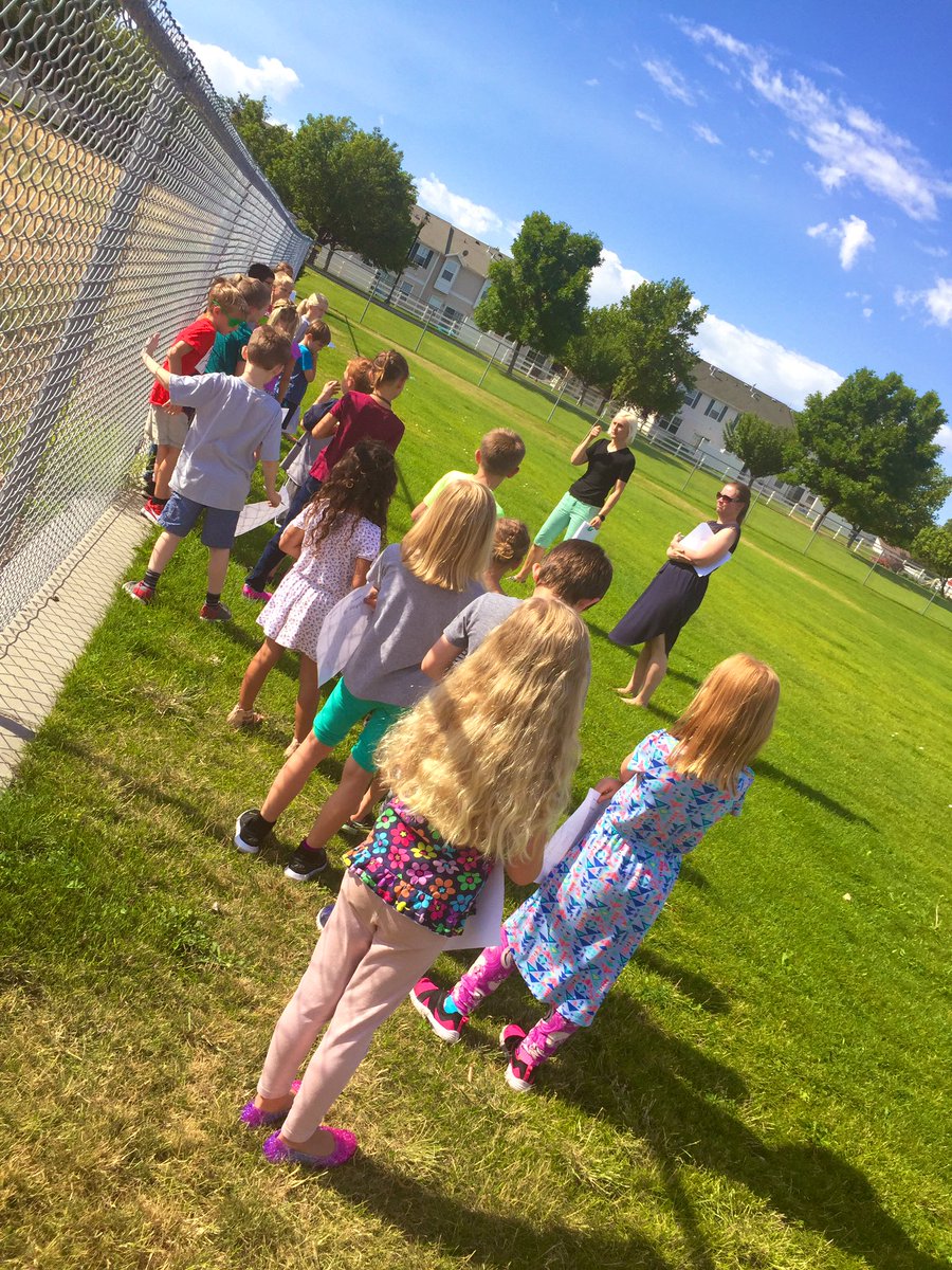 NeeRayNee's tweet photo. Today I was able to visit our @STARTALK_NFLC schools who are holding a week long class. @SterlingSoars & @RoseSpringsElem Schools have classes in Portuguese and Overlake has classes in Russian. #teamtcsd #curriculumdirector https://t.co/b8QAFQHaJ2