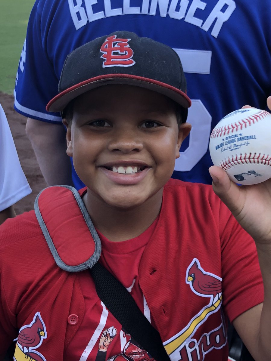 mamaTwoodman's tweet photo. Our most favorite week of the year! These 2 are pumped! Mikolas parted the big blue sea to get them a ball. And the trainer tossed one to them too!! #cardinalweek @ChoppersElite https://t.co/Qd6QF64yz9