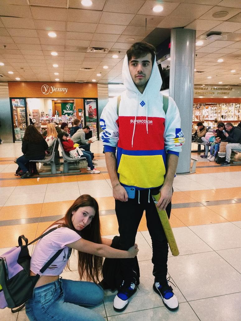 vilu_rivero's tweet photo. te odio mucho flaco, espero que no vuelvas nunca más a Buenos Aires..
(mentira en el fondo te quiero mucho y sos muy importante para mi, espero verte muy pronto) ✨

-@fedevigevani https://t.co/Ll0fa2uQZ7