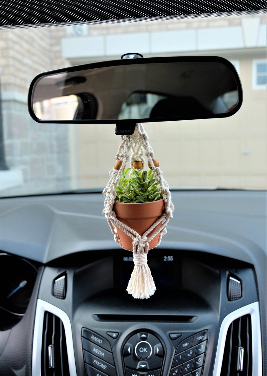 TortueCrafts's tweet photo. REAR VIEW MIRROR CHARM | MINI MACRAME COTTON PLANT HANGER WITH MAPLE BARREL BEADS!

Available to purchase https://t.co/XfjL7fAsV5

#macrame #planthanger #hangingplanter #caraccesory #plants #miniplanthanger #minimacrame #greenery #rearviewcharm #cottonrope #naturalcotton #etsy https://t.co/JMLqZSYNX7