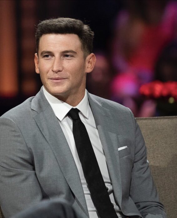 The_Ledbetter's tweet photo. So Garrett brought this resemblance to my attention while we were watching bachelor in paradise AND I CANNOT UNSEE IT. 😂😂 #BIP #blake #rocketman #deeaaad #bachelor https://t.co/FPdSARxUmX
