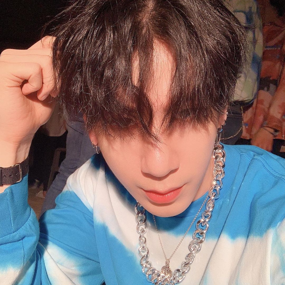 ColombiaNoir's tweet photo. [TRANS] 190805
Noche caliente de Busan🔥
Nuestro Lumière muchas gracias por llegar lejos
Nos fuimos a casa a salvo a estas horas de la noche, así que vamos a dormir refrescantemente
Quemamos el fin de semana🔥🔥
#느와르 #NOIR #EnergeticIdol #GodlyIdol #신승훈 #Busan #WeekendDone https://t.co/8vmM2ic75o