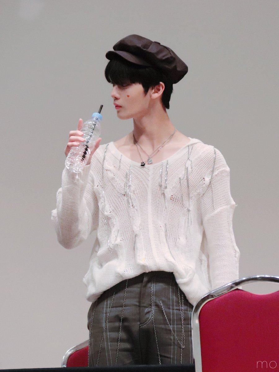 momobae0510's tweet photo. 💫190728

#배진영 #BAEJINYOUNG #裴珍映 https://t.co/Cqm5195ItE