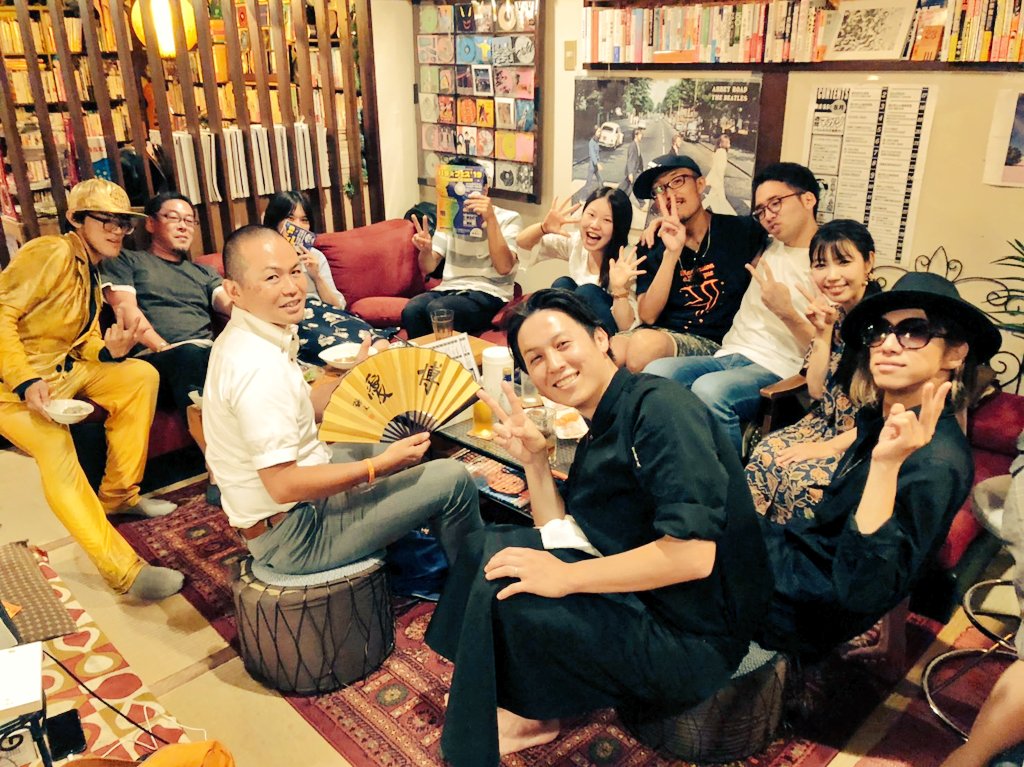 tatsu_tatsu_n's tweet photo. 昨日のマガリの一部始終♪

途中からクーラー付けてるのが分からないほどお客様がきてくれて、まじで感謝っす！

パラ☆フェス(https://t.co/3XCouKDHCV)のことも
皆さんに知っていただけたので、本当に貴重なお時間でした！

※パラ☆フェスは
８月３１日の１３時から開催します！ https://t.co/mqKbocaDCi