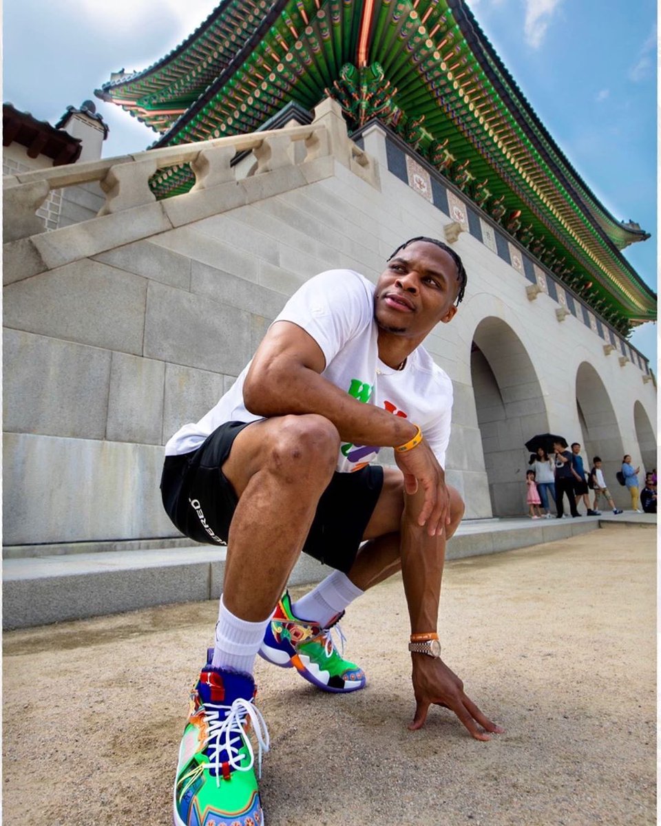 russwest44's tweet photo. Seoul Action!! #whynottour #whynot https://t.co/kh7BI9M2lZ
