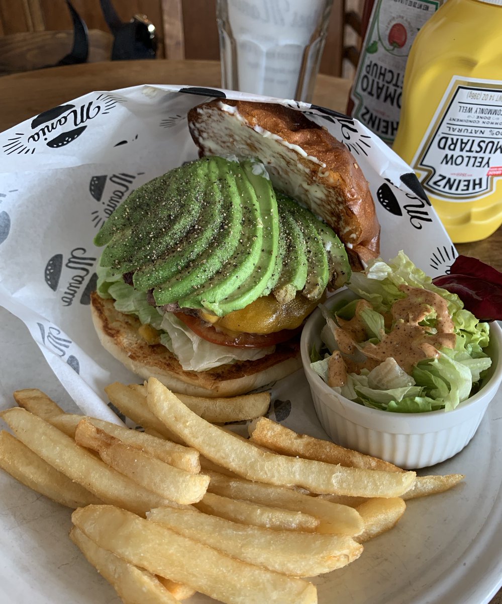 Ako Suzuki A Twitter Once Every Two Or Three Months I Have Lunch At Burger Mania In Hiroo Whenever I Go There I Order Avocado Cheese Burger Avocado Topping Love Avocados