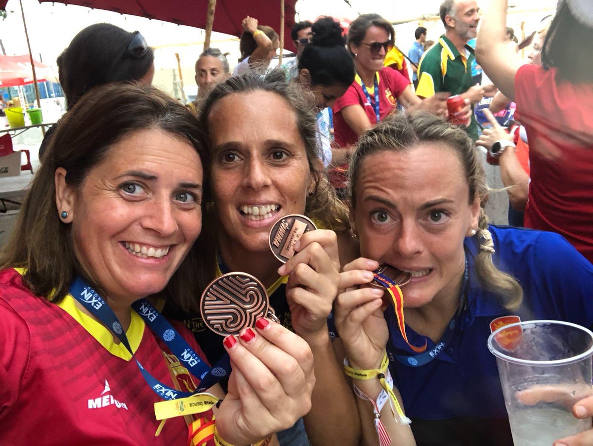 redsticks35's tweet photo. 🎥MEMORIES: One year ago... 🥉Masters World Cup #redsticks35 https://t.co/BefCWOlTMe