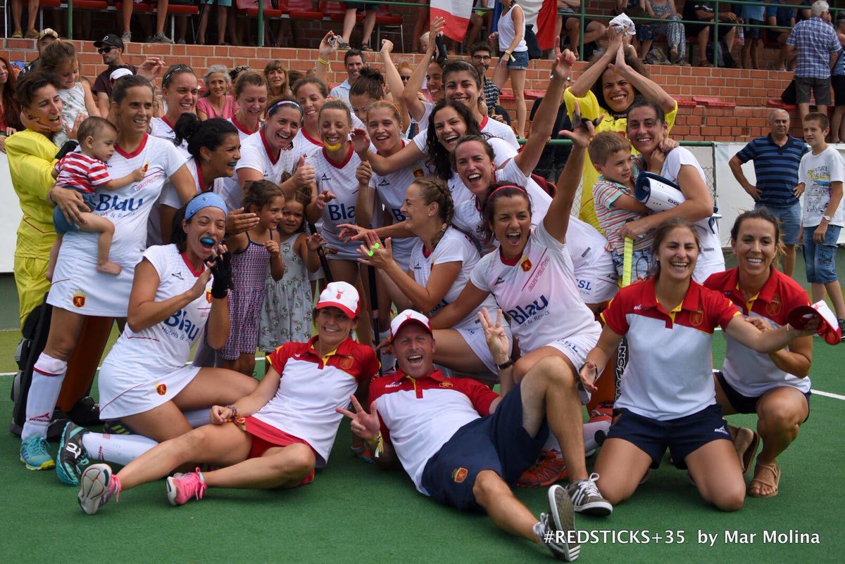 redsticks35's tweet photo. 🎥MEMORIES: One year ago... 🥉Masters World Cup #redsticks35 https://t.co/BefCWOlTMe