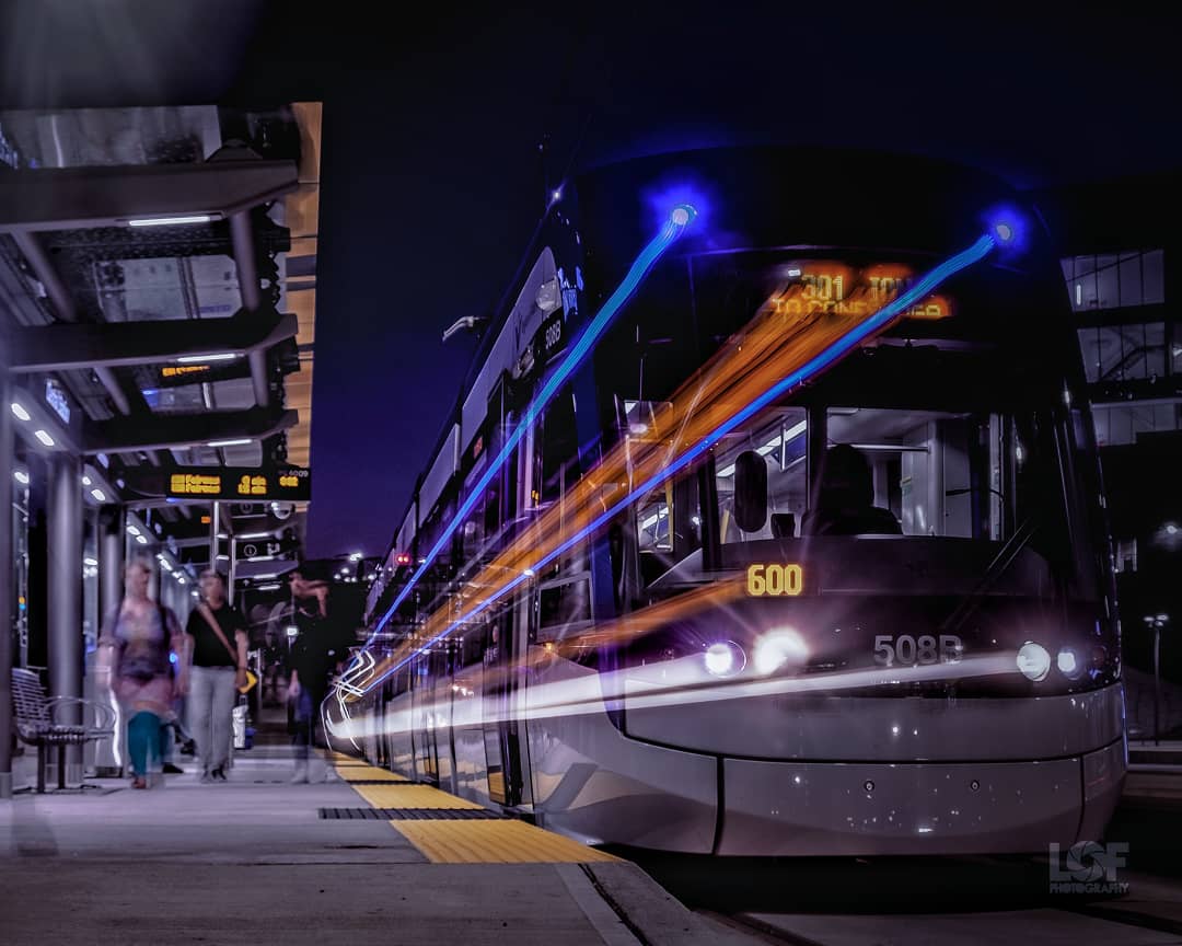LOFphotography's tweet photo. Central Station π
#IonTrain #StreetsofKW #Kitchener #LongExposure shot by #LOFphotography https://t.co/YkyD4jCTX2