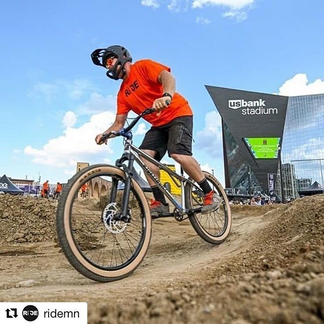 Freewheel_Bike's tweet photo. #Repost @ridemn
・・・
It was one helluva weekend at @xgames, shout out to everyone who ripped the pump track, tore up the mini moto and took in the worlds top action sports athletes. Till next year X, we're already planning. #ridemn #ridebrand #ride #… https://t.co/avoasrMvy4 https://t.co/Lv3FStEifk
