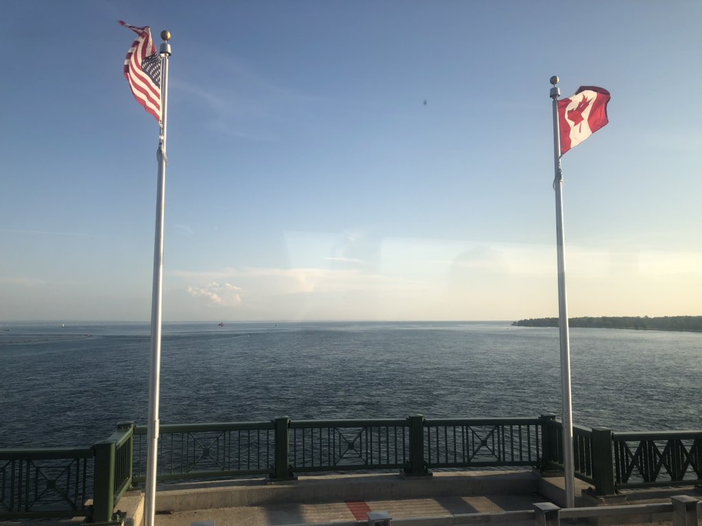 mattwsj24's tweet photo. Fun picture I took half in Canada half in USA https://t.co/qbg27pKV7y