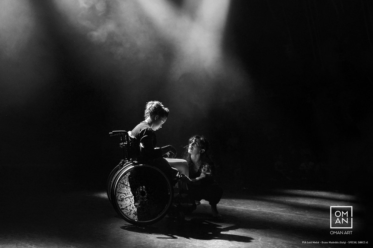 SPECIAL DANCE
PSA Gold Medal
By Bruno Madeddu
From #Italy #oman_art