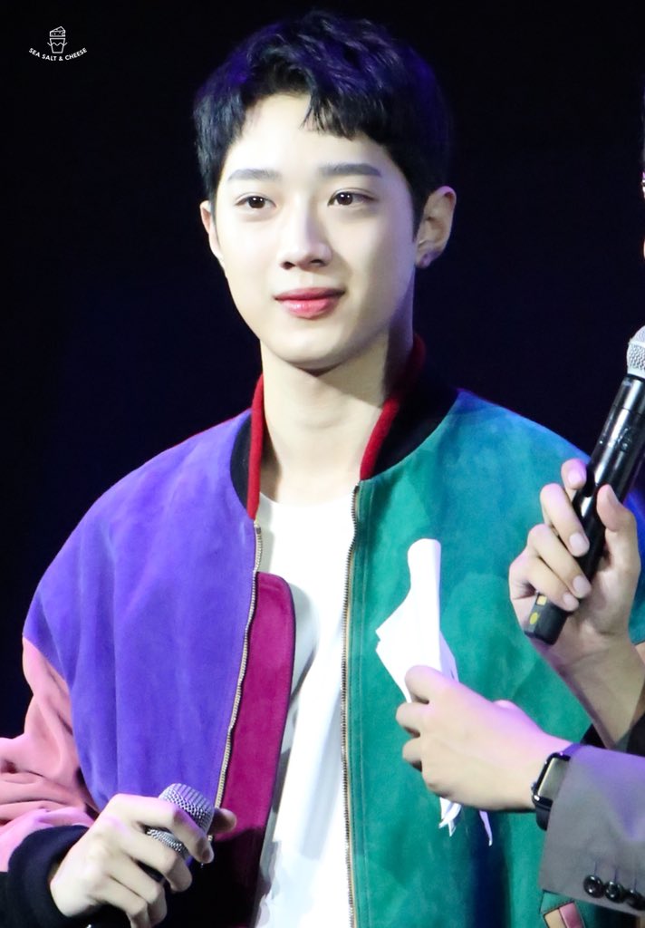 SeaSaltCheese's tweet photo. 190727 Changsha

😘

 #라이관린 #LAIKUANLIN #賴冠霖 https://t.co/InIEclk2mJ